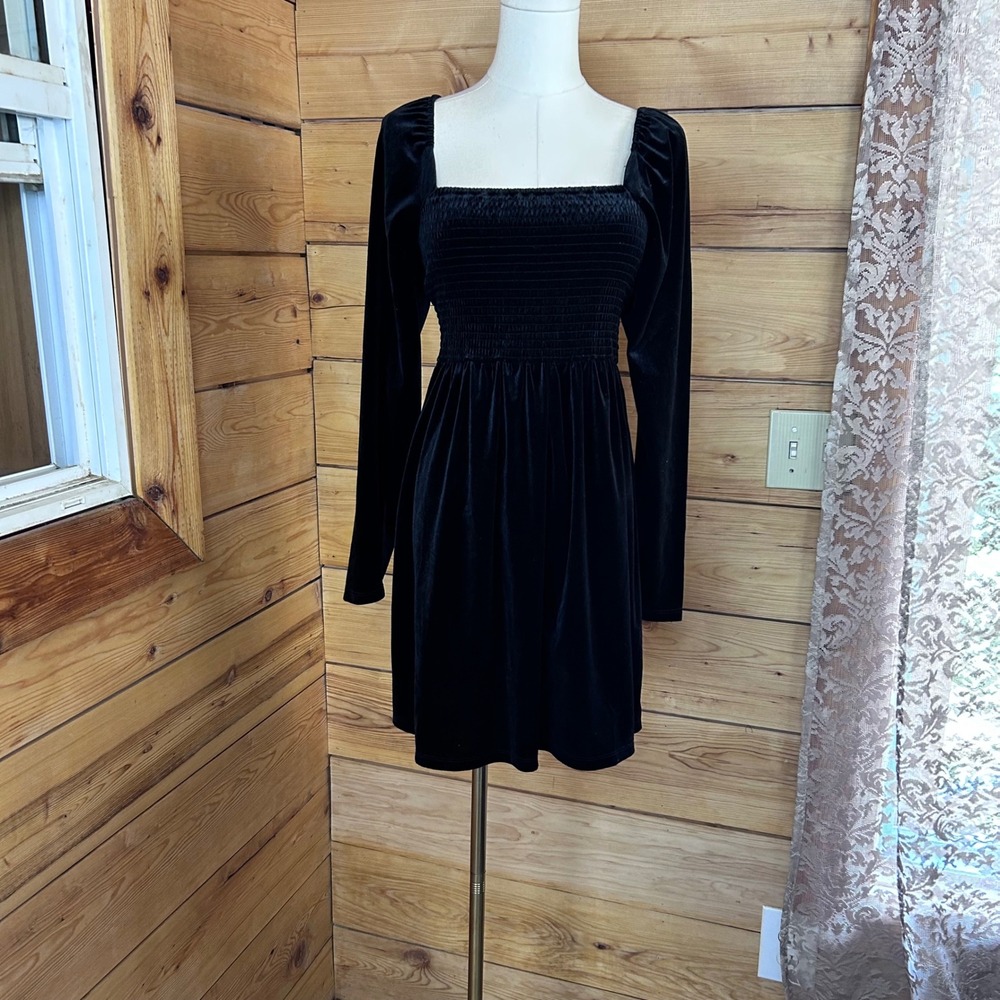Velvet Smocked Mini Dress Womens Medium Black Puff Sleeve Babydoll Empire GAP